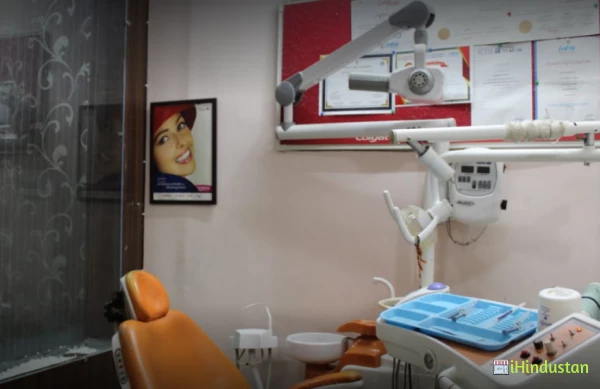 Gupta Dental Care & Implant Centre - Logo