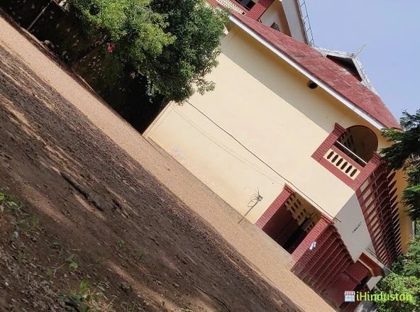 Gurukulam Public School , thrissur - Logo