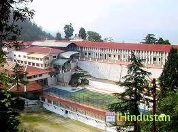 Guru Nanak Fifth Centenary School - Logo