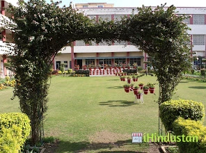 Guru Nanak Khalsa College for Women - Logo