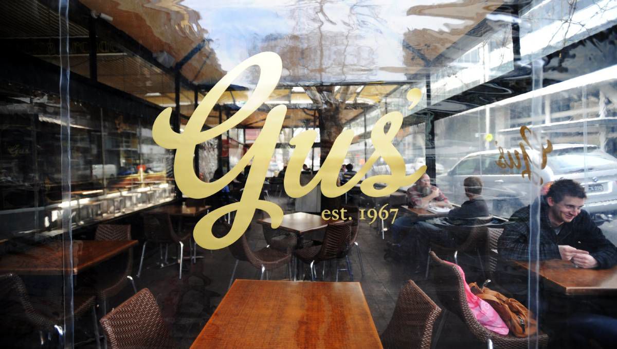 Gus' Place - Logo