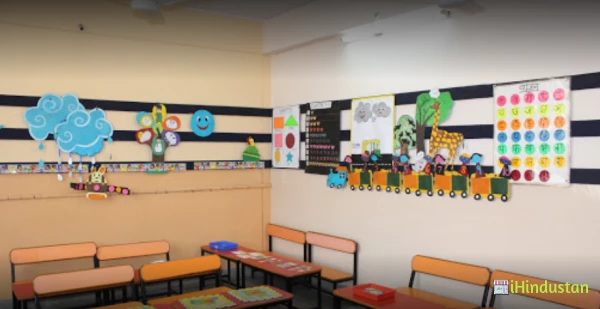 Gwalior Glory School - Logo