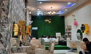 Hair Majestic By Nikita Taneja - Cover photo