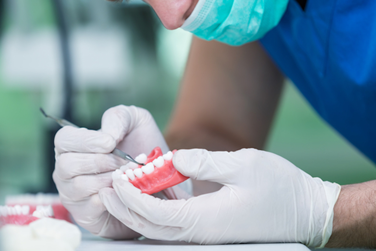 Hamilton Denture Clinic - Logo
