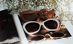 H and H Opticals - Logo