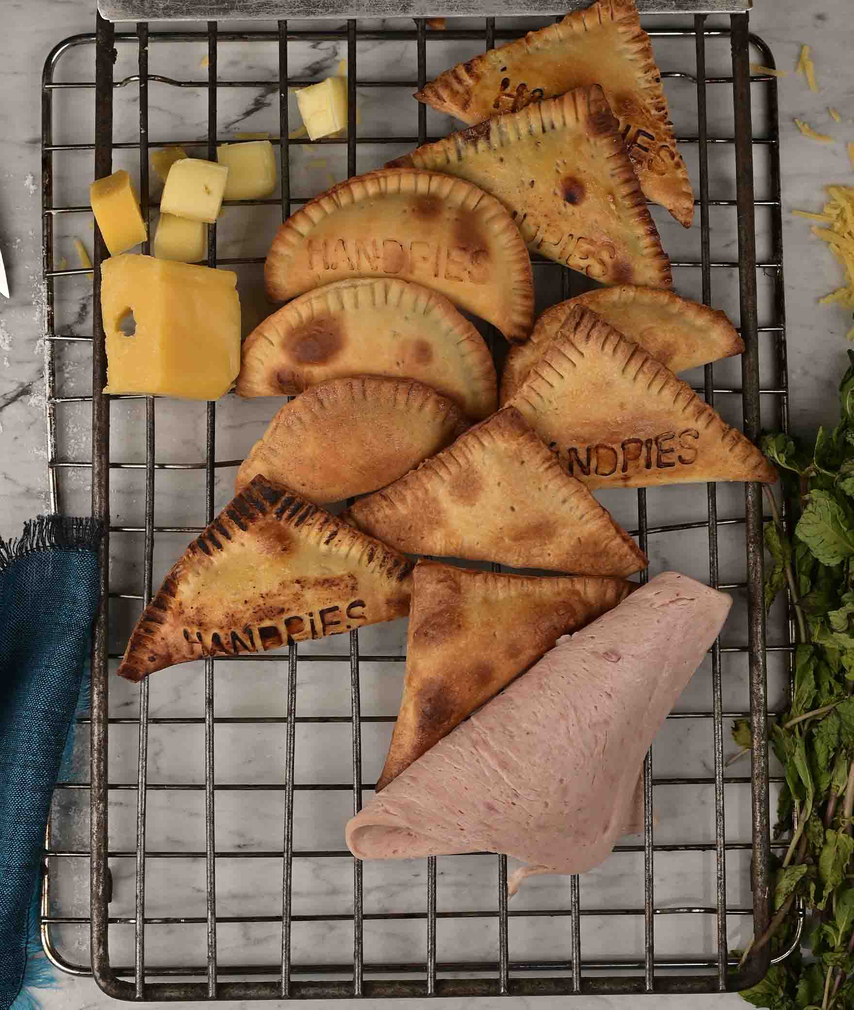 Handpies - Logo