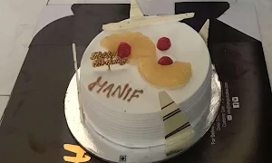 Hangout Cakes & More - Logo