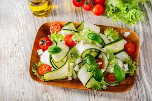 Happy8 Salads - Cover photo