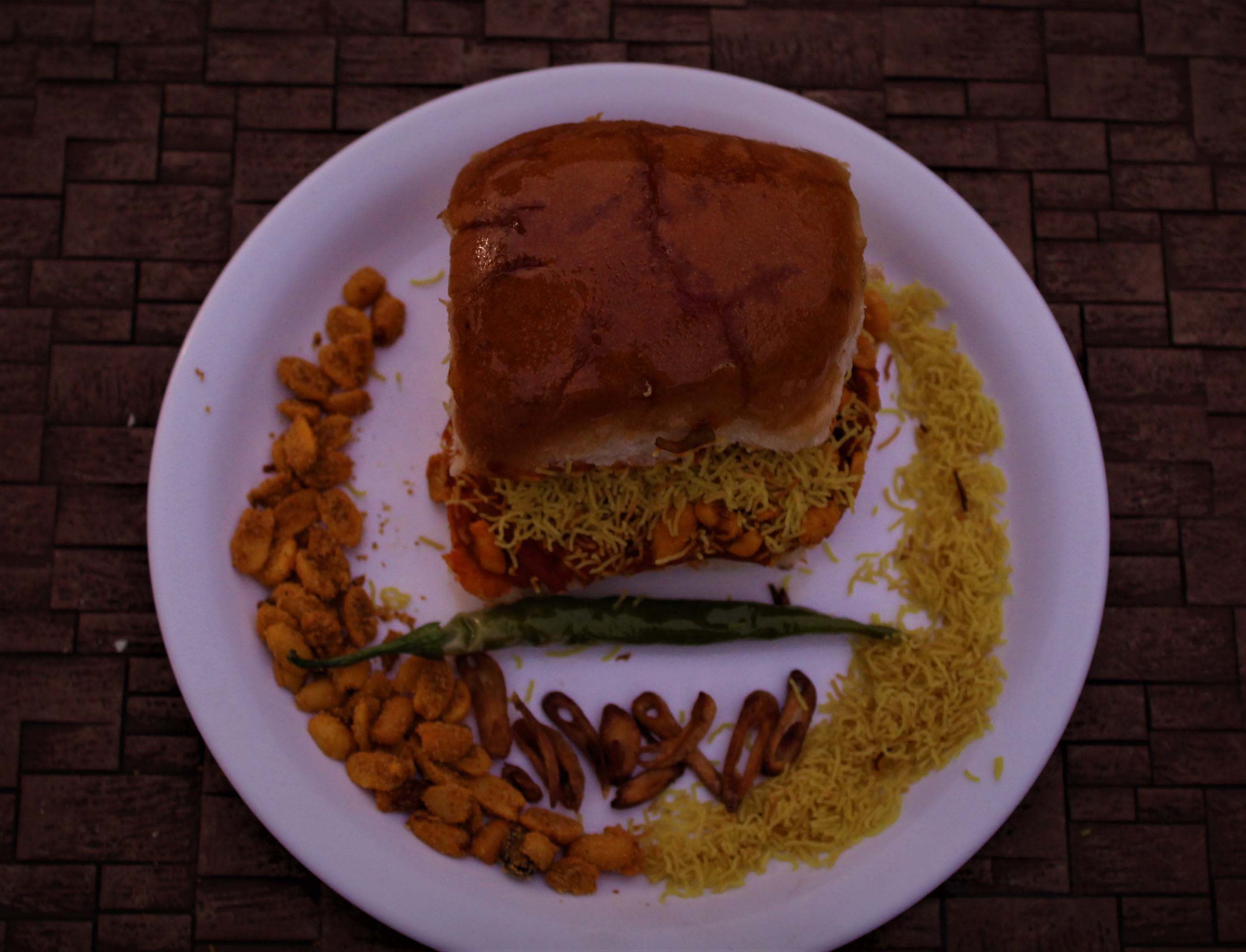 Har Bhole Dabeli Wala - Logo