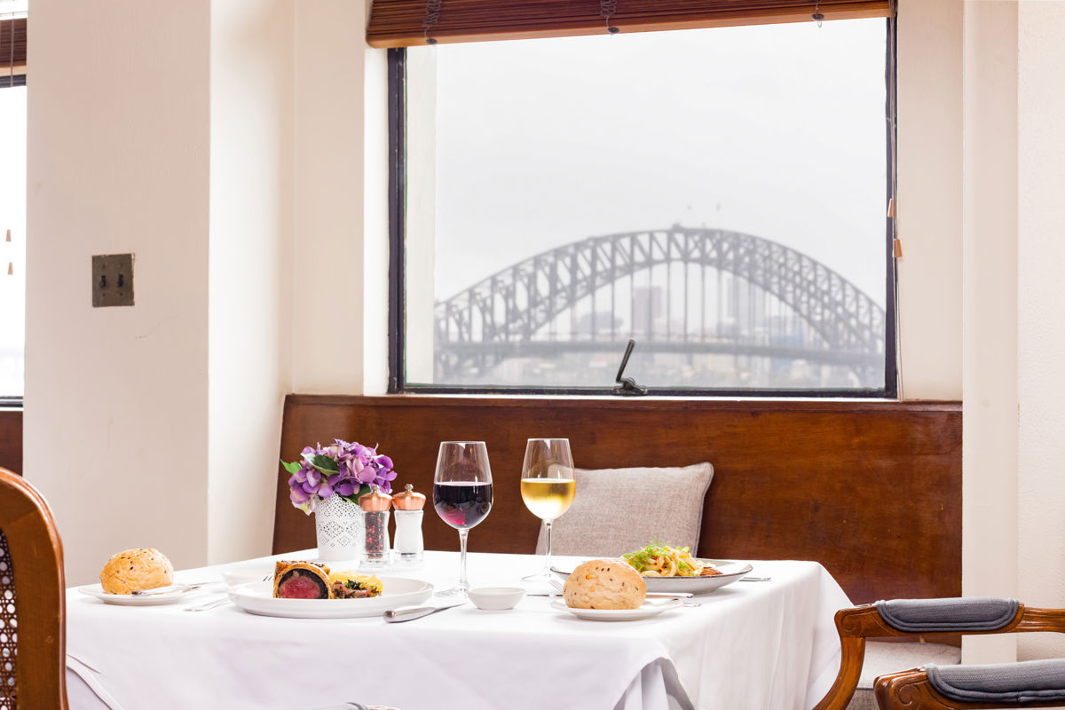 Harbour Dining Room - Logo