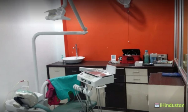 HARI DENTAL CLINIC - Logo
