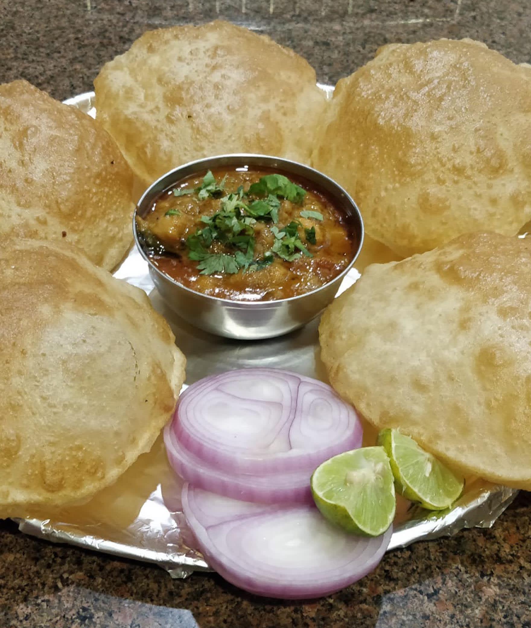 Hari Om Chole Puri - Logo