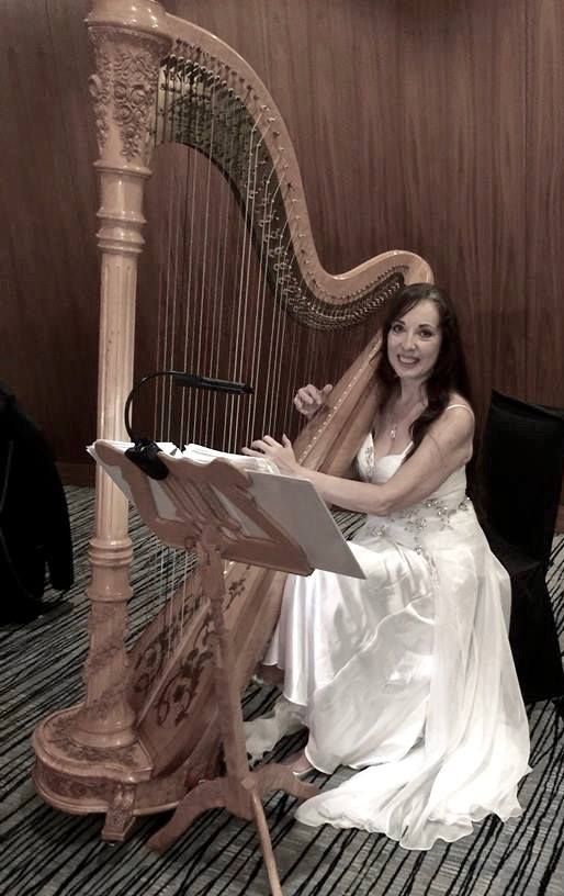 Harpist Mehlinda Heartt - Logo