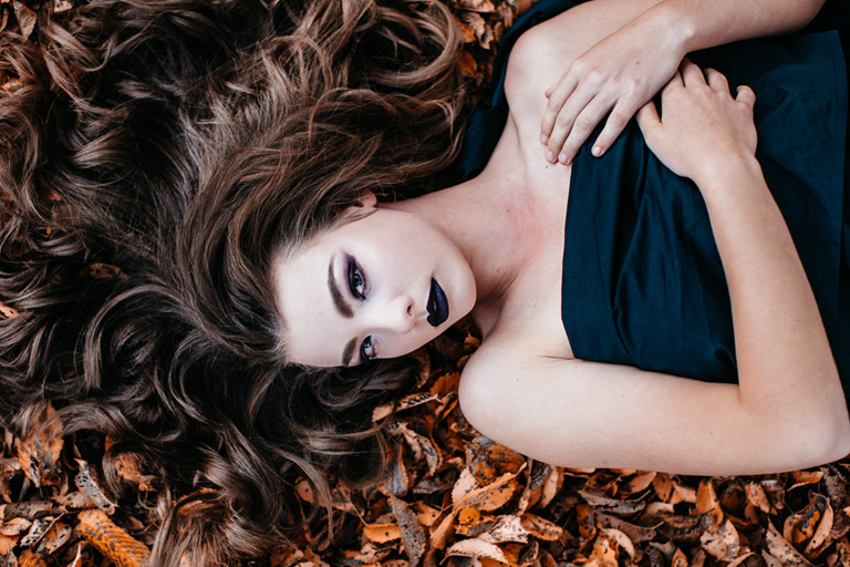Headlines & Niche Hair Design Goulburn - Logo
