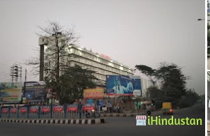 HealthWorld Hospitals - Logo