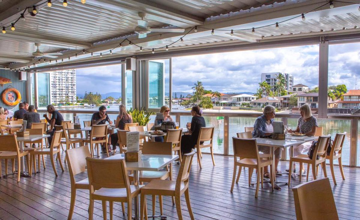 Helm Bar Surfers Paradise - Logo