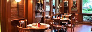 Henry's The Pub - Hotel Park Prime - Logo
