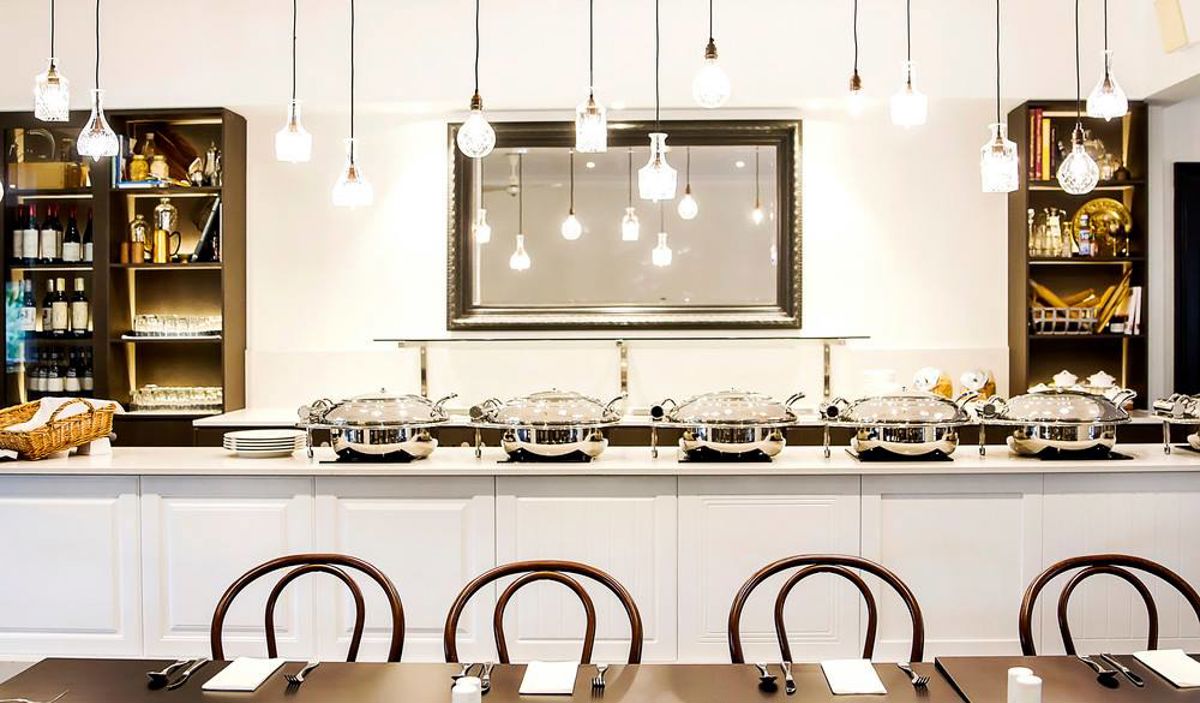 Hickory Restaurant and Bar at Peppers Cragieburn - Logo