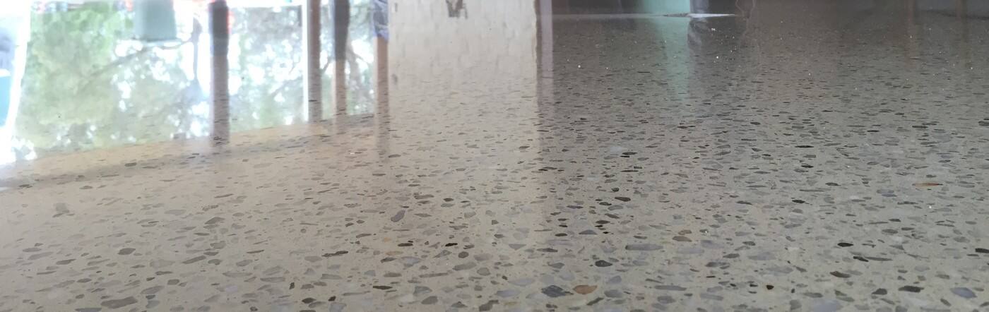 Highend Polished Concrete - Logo