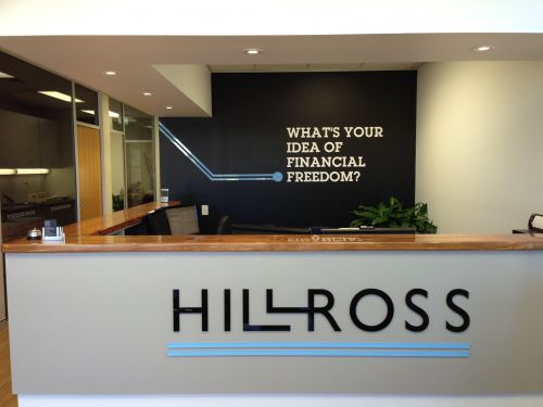 Hillross Mackay - Logo