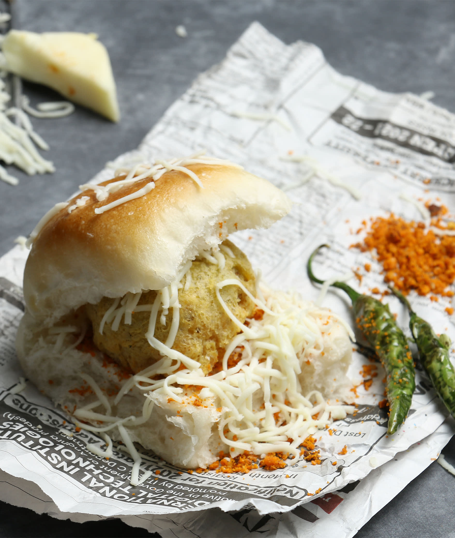 Hokart - Sri Nimishamba Bombay vadapav - Logo