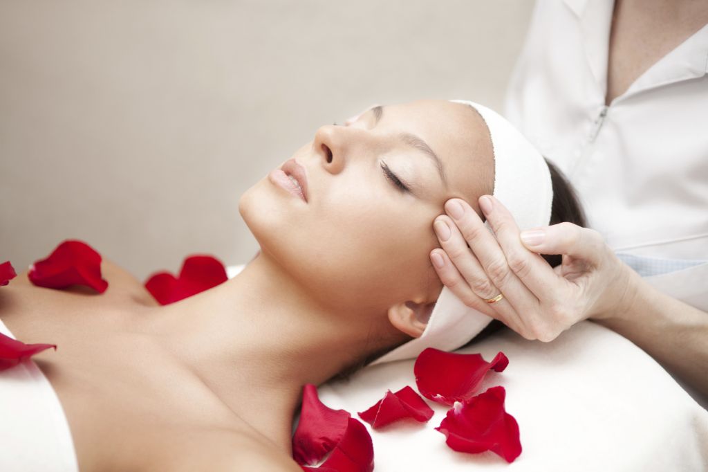 Holistic Therapy Centre - Logo