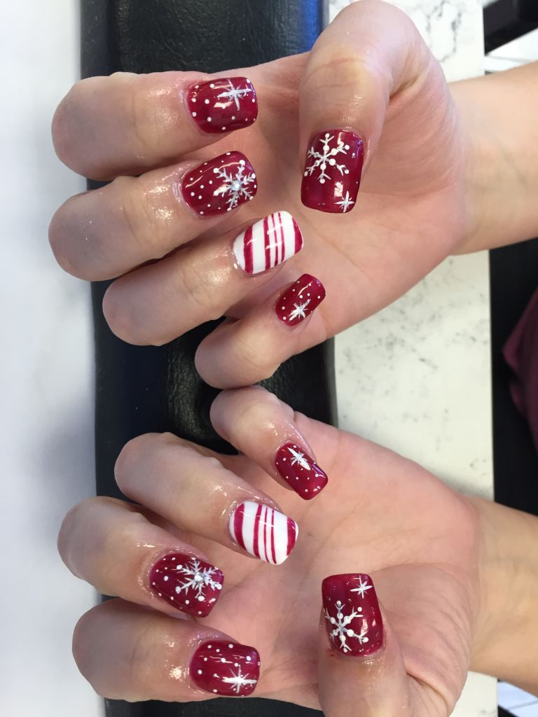 Hollywood Nails - Logo