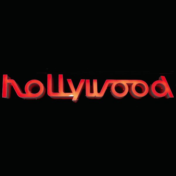 Hollywood Salon - Logo