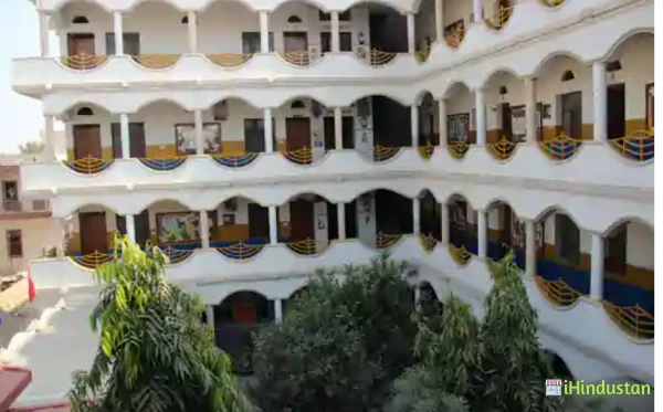 Holy Cross School - Logo