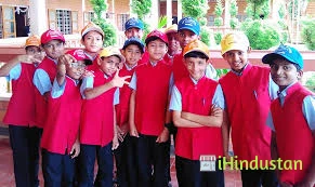 Holy Trinity School - Logo