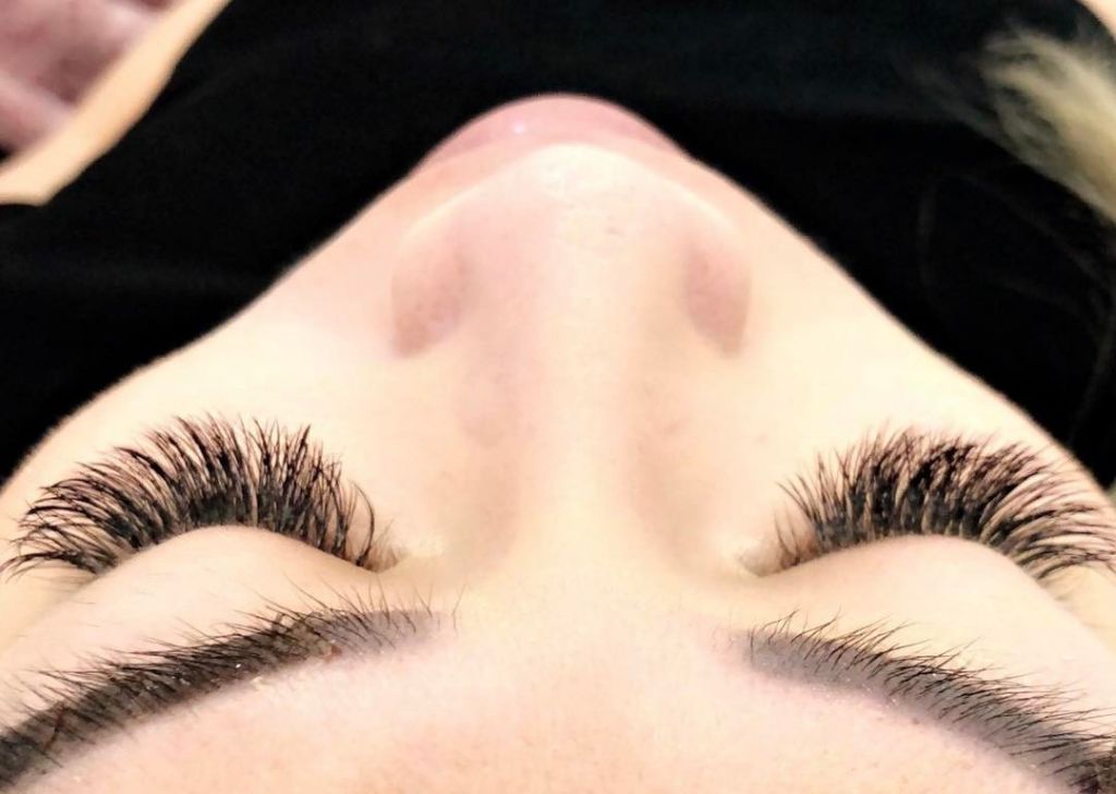 Honey Lash - Logo