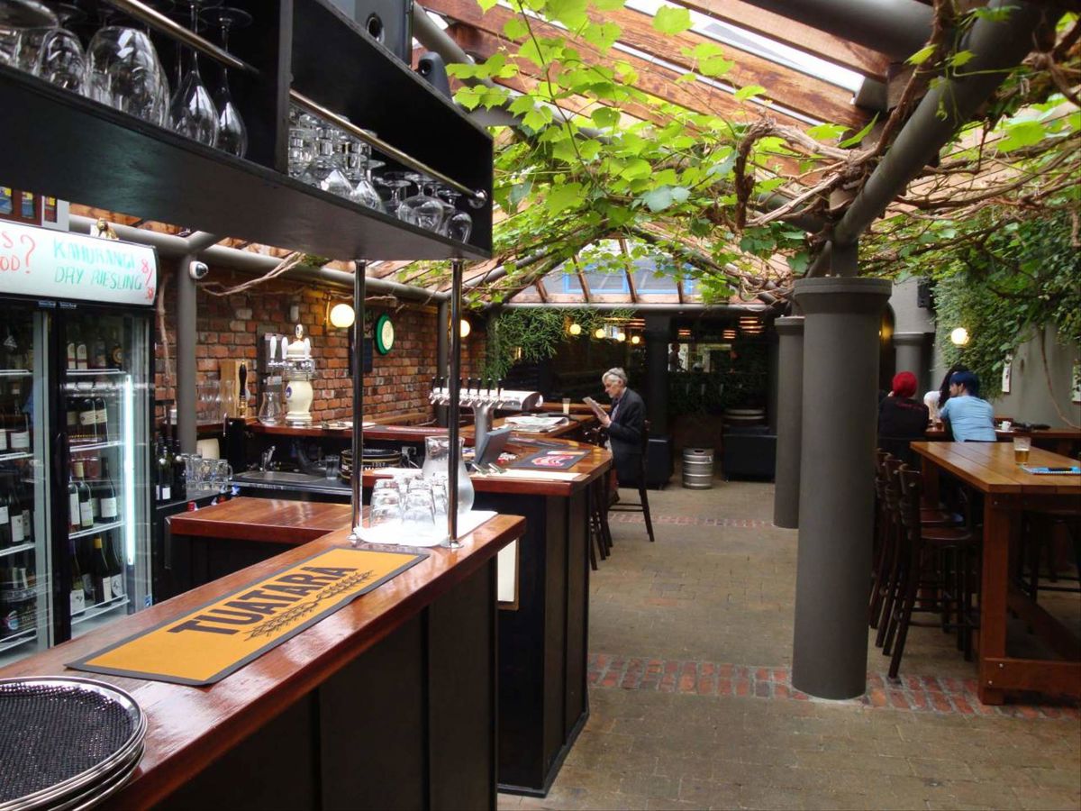 Hop Garden @ Melbourne Parkview Hotel - Logo