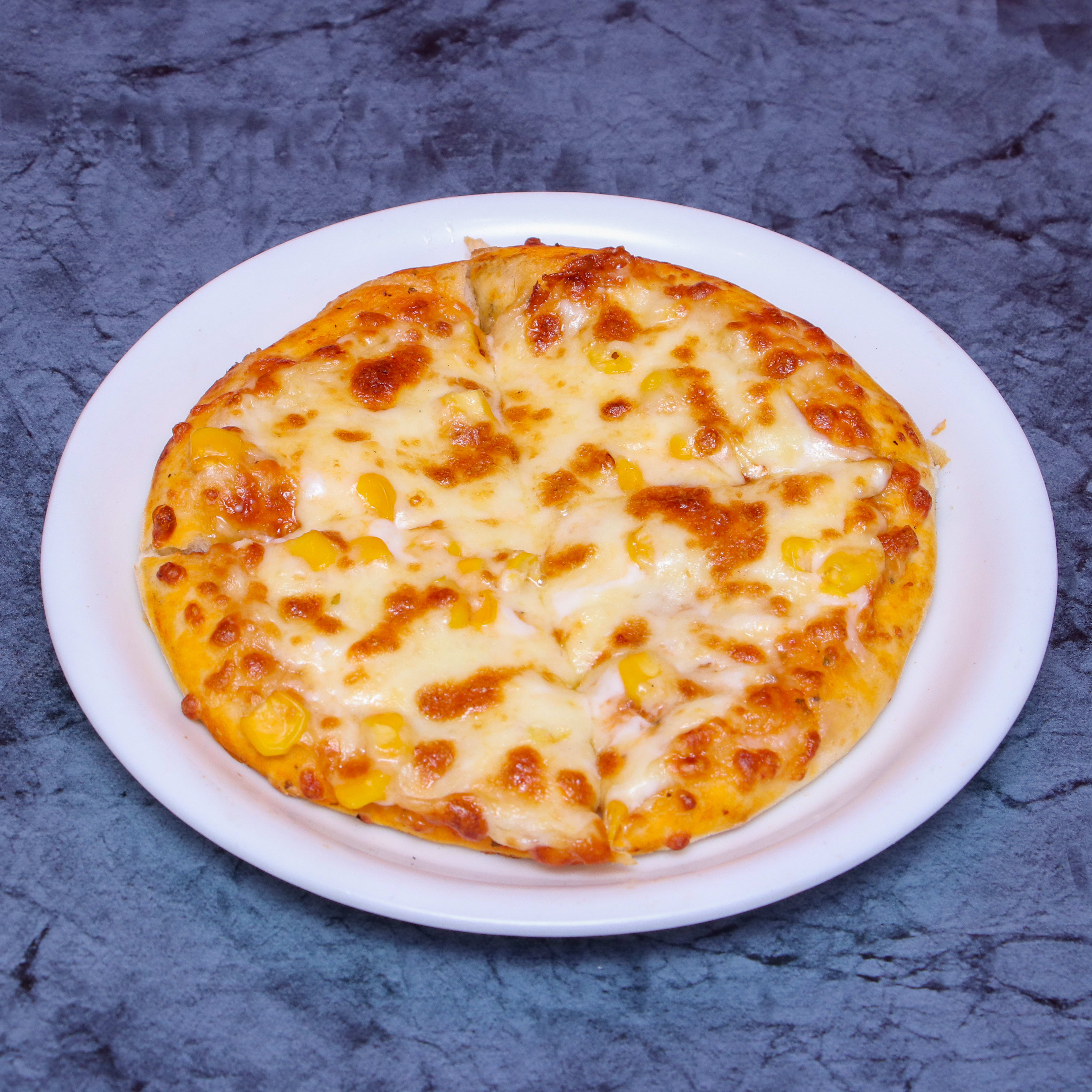 Hot and Chilly Pizza - Logo