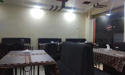 Hotel Girija - Logo