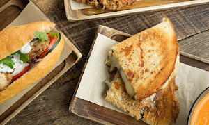 Hotel Ballaleshwar - Logo