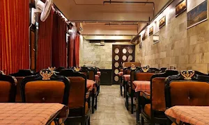 Hotel Deep Avadh - Logo