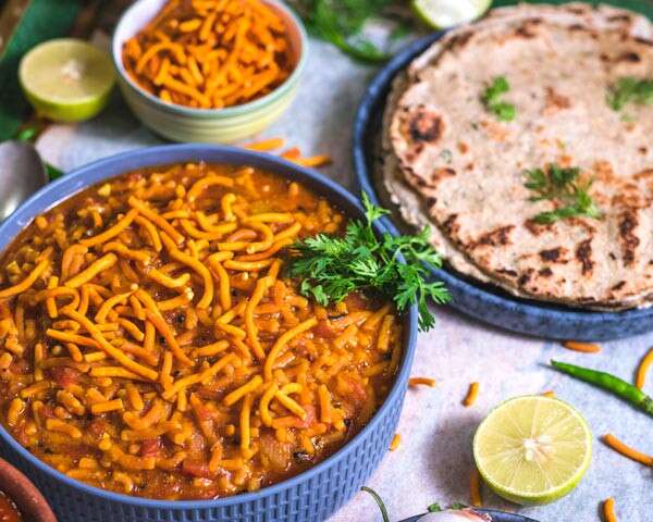 Hotel Khandesh Food.com - Logo