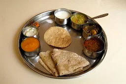 Hotel Matoshri - Logo