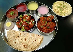Hotel Nandini - Logo