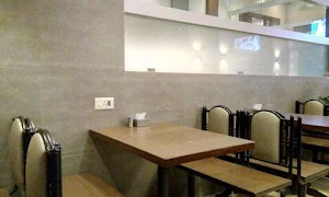Hotel Samrat - Cover photo