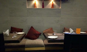 Hotel Varishtta - Logo