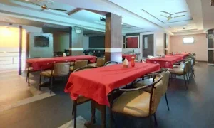 Hot 'n' Chill Restaurant & Bar - Cover photo