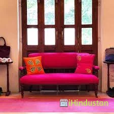 Hot Pink - Logo