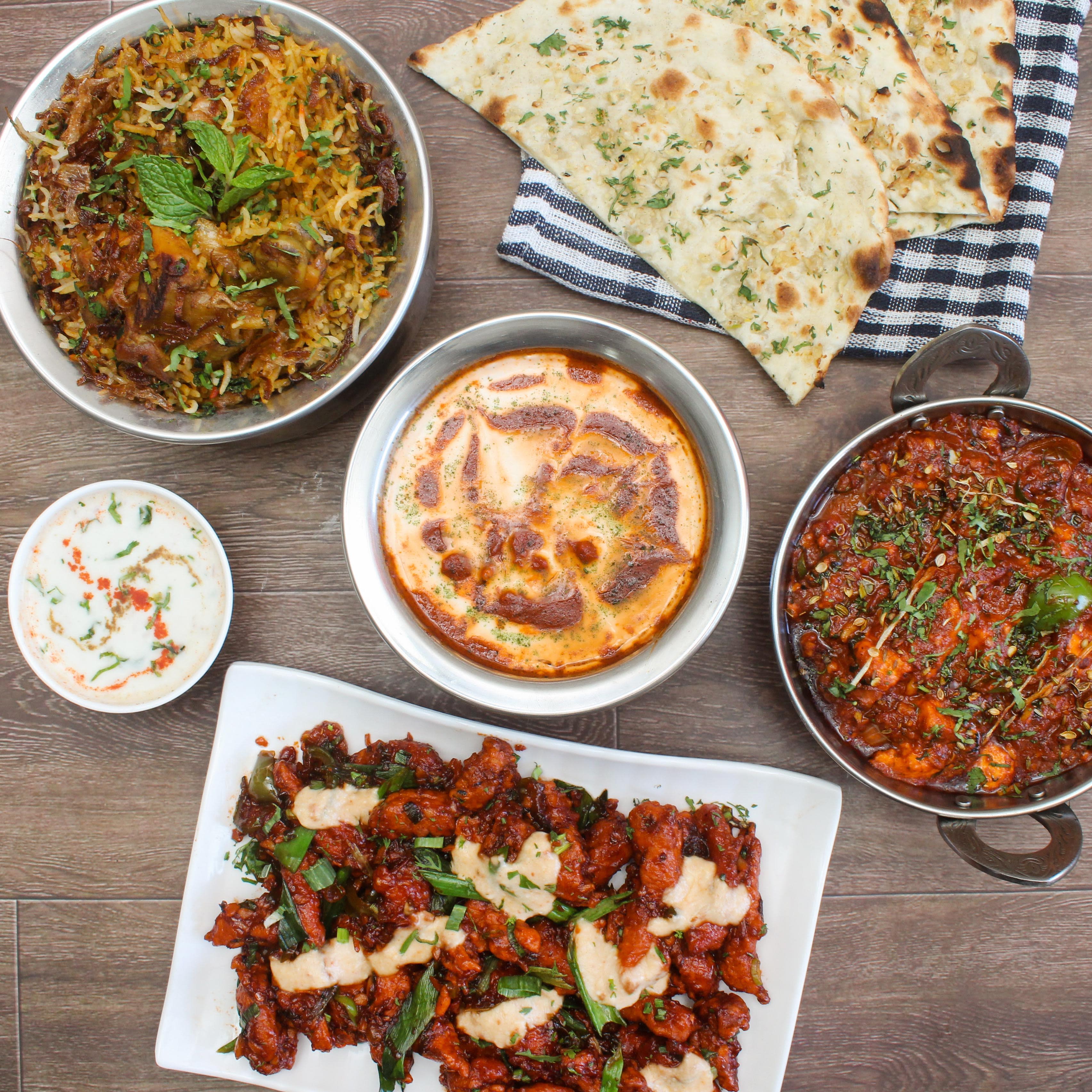 Hot Seekh Restaurant Juhu - Logo
