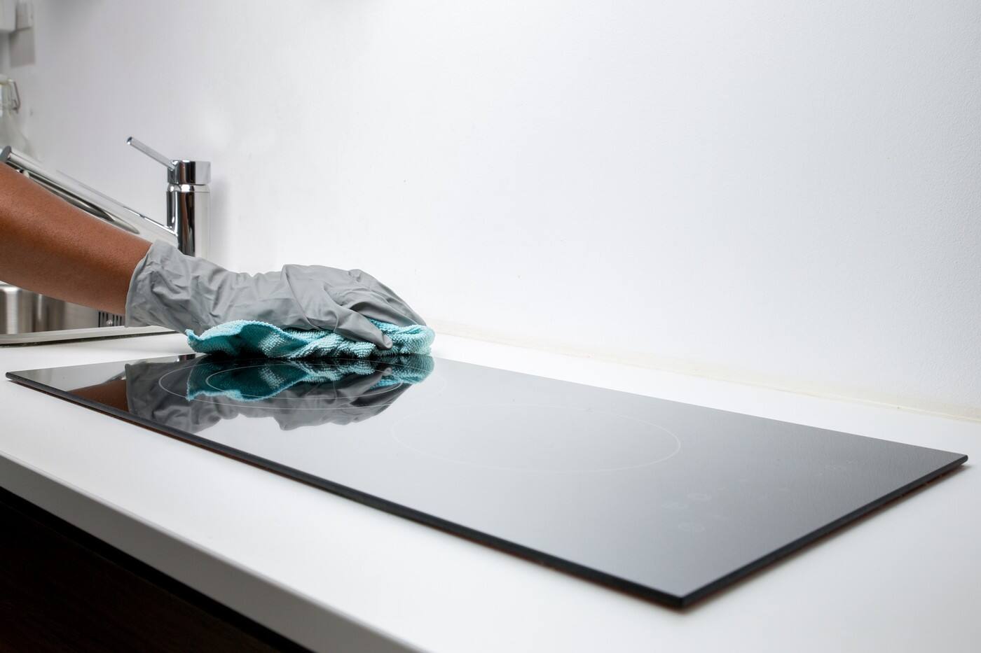 How2Clean - Cover photo