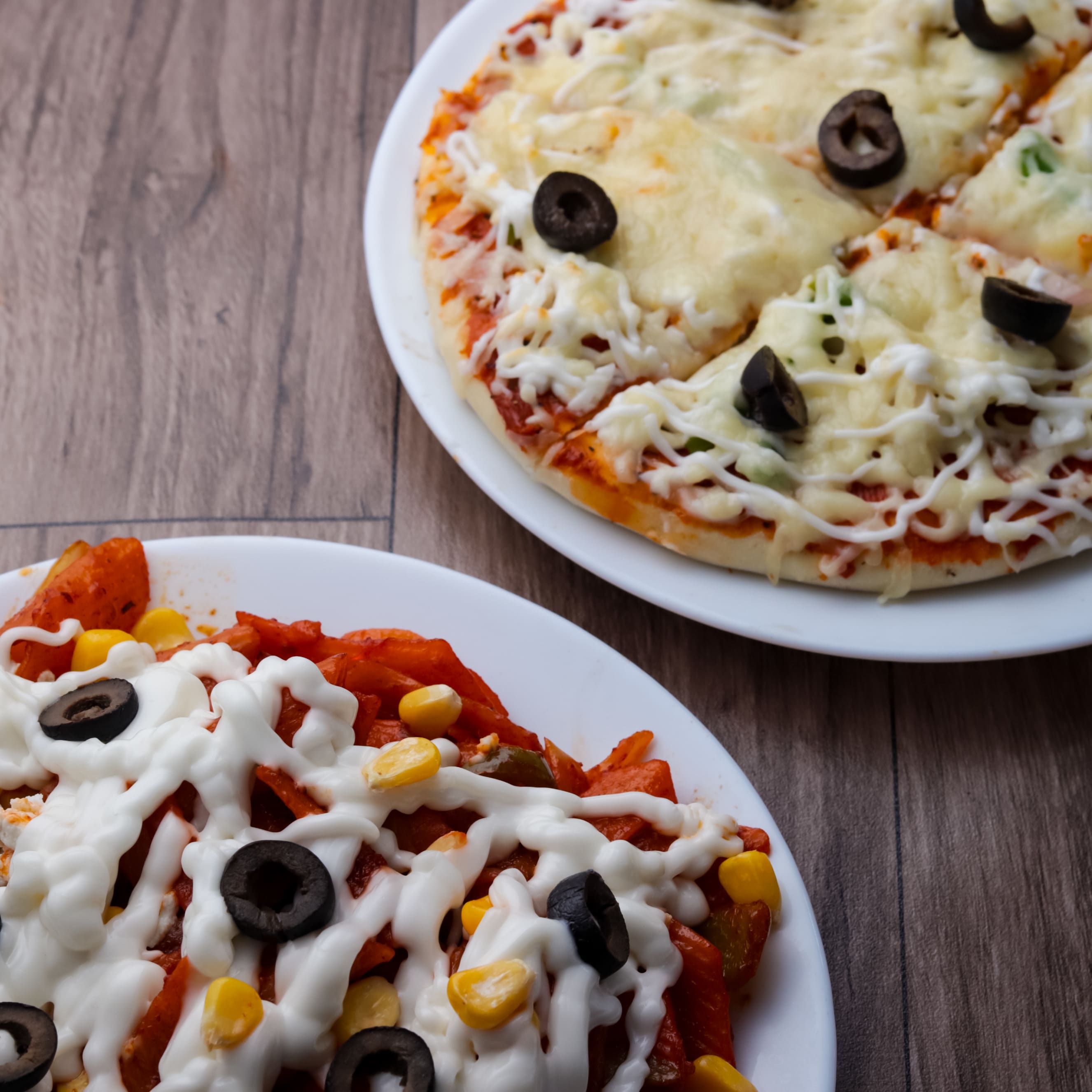 Hungeries Pizza Bites - Logo