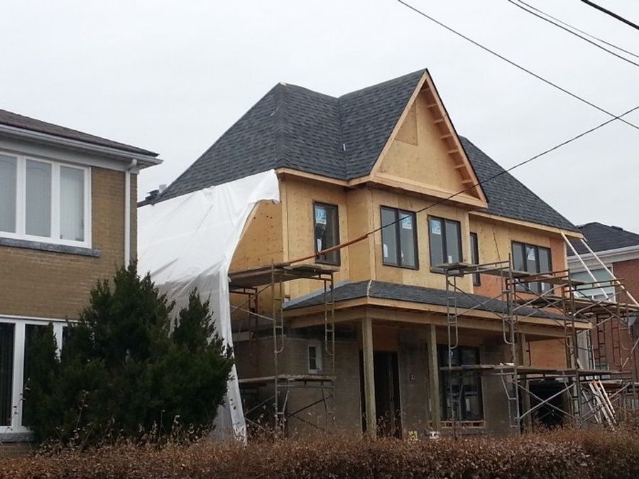 Hunter Roofing &a; Construction - Logo