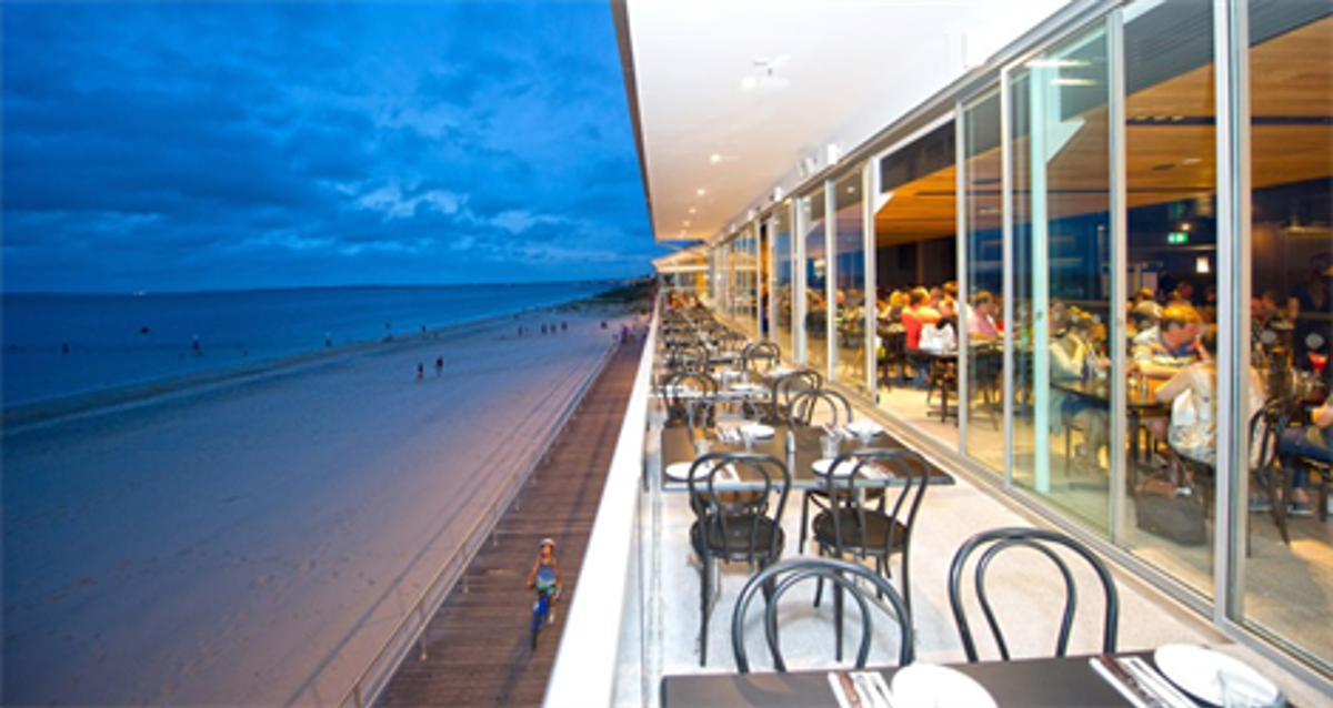 Hurricane's Grill Brighton Le Sands - Logo