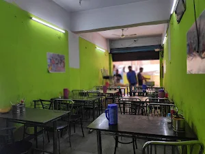 Hyderabadi Khana - Logo