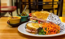 Hyderabadi Nawab - Logo